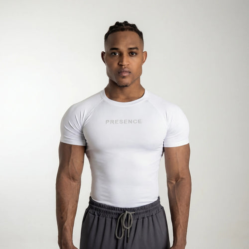 THE COMPRESSION SHORT SLEEVE