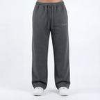 THE SIGNATURE PANT - STRAIGHT CUT