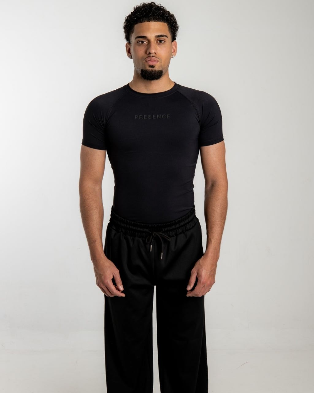 THE COMPRESSION SHORT SLEEVE