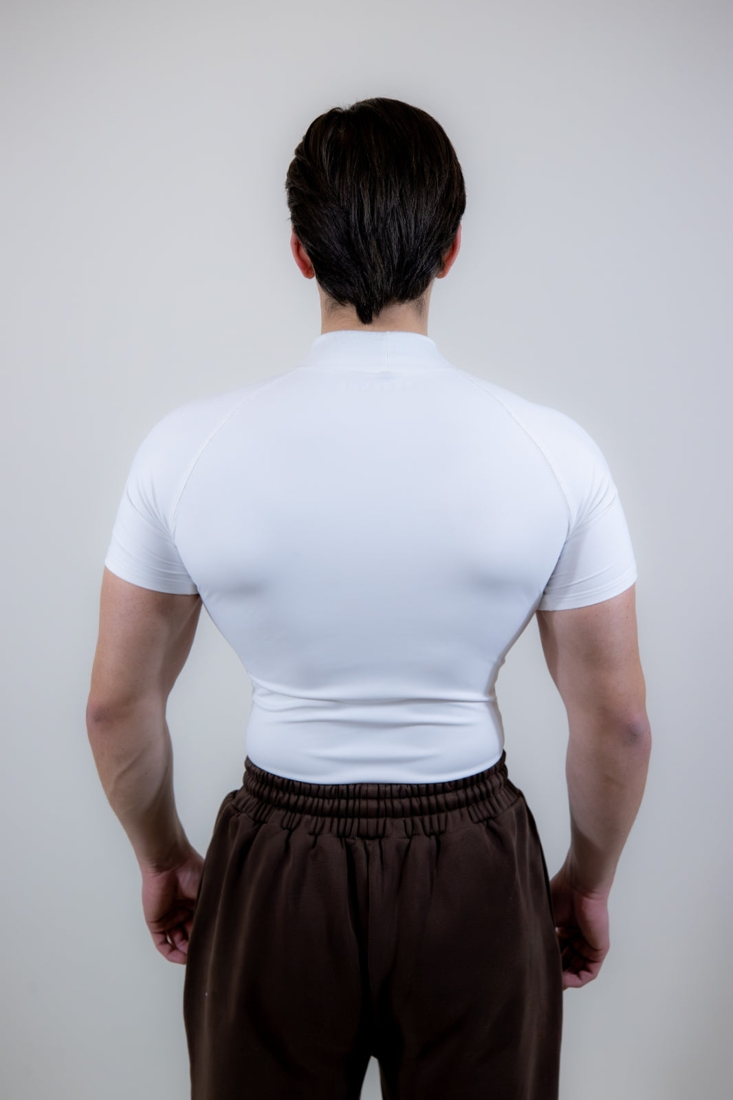 THE COMPRESSION SHORT SLEEVE - HIGH-NECK