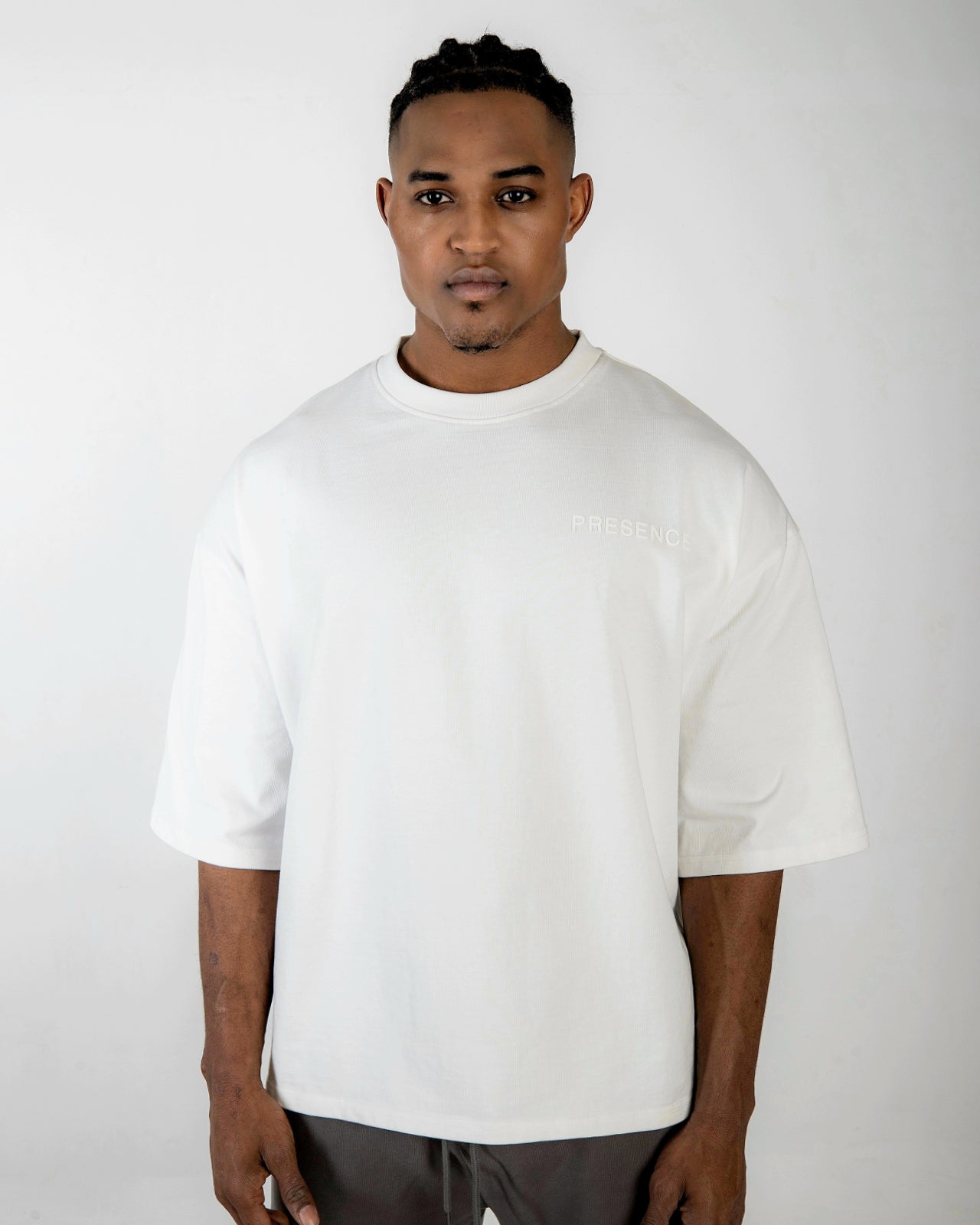 THE HEAVY TEE - OVERSIZED FIT