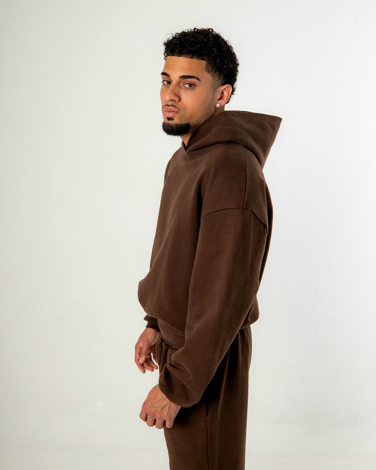 THE SIGNATURE HOODIE